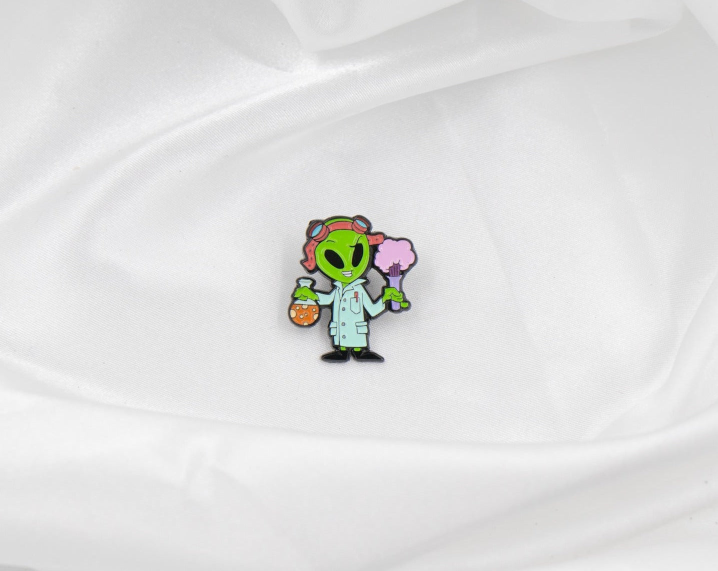 Alien Chemistry Pin